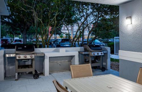 Gainesville Hotel | Homewood Suites by Hilton Gainesville