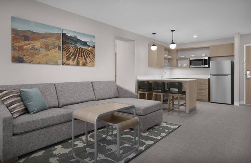 Santa Maria Hotel | Homewood Suites by Hilton Santa Maria