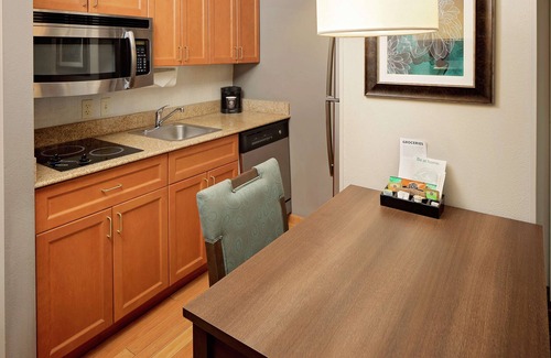 Solon Hotel | Homewood Suites by Hilton Cleveland-Solon