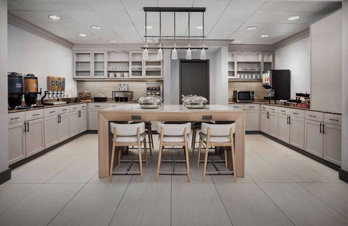 Solon Hotel | Homewood Suites by Hilton Cleveland-Solon