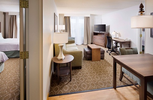 Solon Hotel | Homewood Suites by Hilton Cleveland-Solon