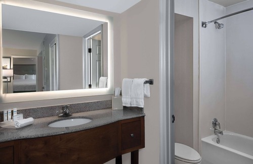 Houston Hotel | Homewood Suites by Hilton Houston Clear Lake NASA