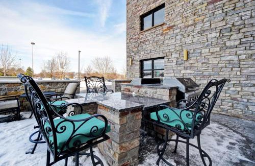 Novi Hotel | Homewood Suites by Hilton Novi Detroit