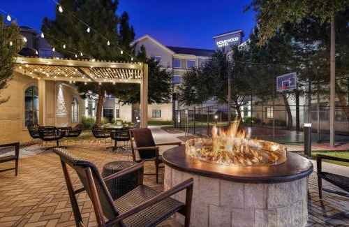 Plano Hotel | Homewood Suites by Hilton Plano-Richardson