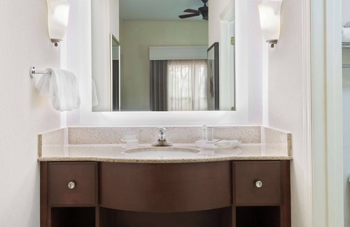 Crabtree Hotel | Homewood Suites by Hilton Raleigh - Crabtree Valley