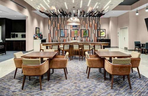 Downtown Richmond Hotel | Homewood Suites by Hilton Richmond-Downtown