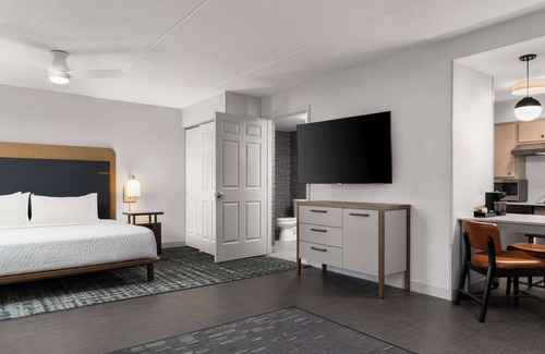 Sandston Hotel | Homewood Suites by Hilton Richmond - Airport