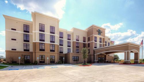 Victoria Hotel | Homewood Suites by Hilton Victoria