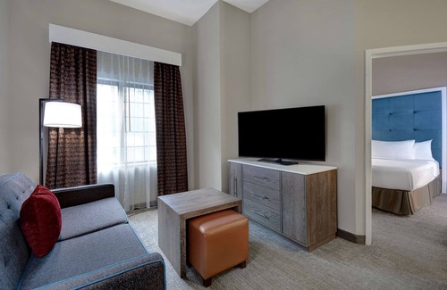 Newport News Hotel | Homewood Suites by Hilton Yorktown Newport News