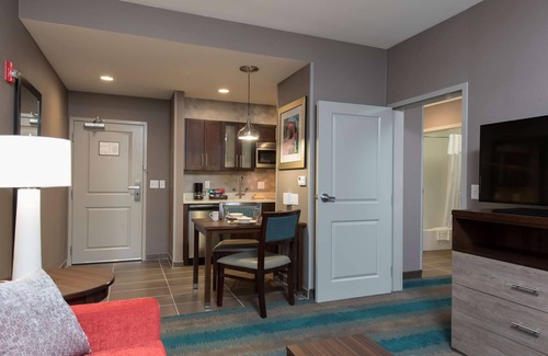 Sheffield Hotel | Homewood Suites by Hilton Cleveland/Sheffield