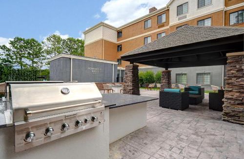 Newport News Hotel | Homewood Suites Newport News - Yorktown by Hilton