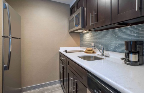 Plymouth Meeting Hotel | Homewood Suites By Hilton Philadelphia Plymouth Meeting
