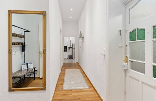 Nord-Mitte Apartment | Homey Apartments: Park Suite - Luxurious Comfort in the Heart of Bremerhaven