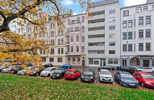 Nord-Mitte Apartment | Homey Apartments: Park Suite - Luxurious Comfort in the Heart of Bremerhaven