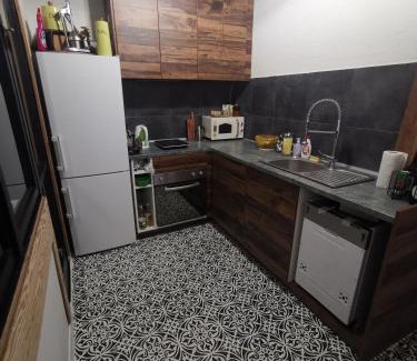 Iskar Apartment | Homey art apartment next to Drujba lake Metro stations and bul.Tsarigradsko Shose