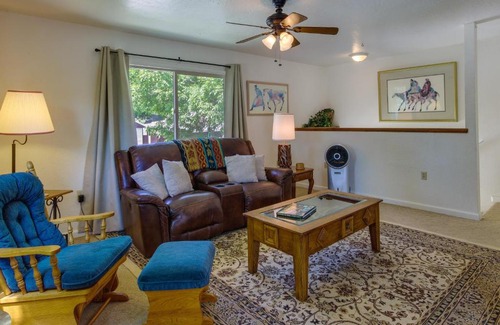 Central - Terry Apartment | Homey Billings Apartment with Deck and Grill!