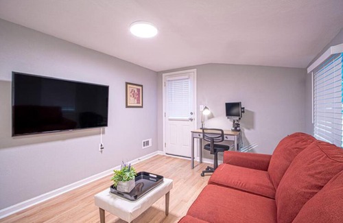 Marietta House | Homey Bungalow Convenient to Marietta and I-75!