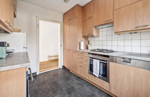 Seebach Apartment | Homey Comfort in Oerlikon