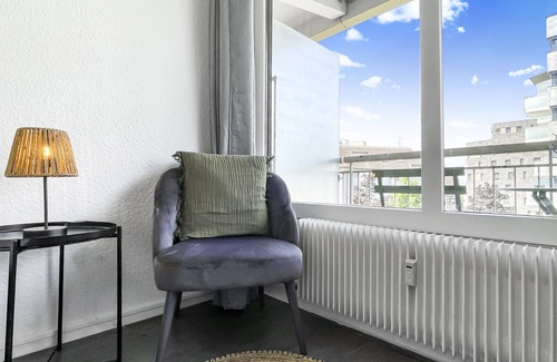 Ambilly Apartment | Homey Garden - Free parking/Near Tram/Netflix/Wifi