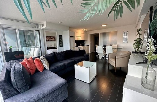 CityPlace Bed & Breakfast | Homey Master Bedroom