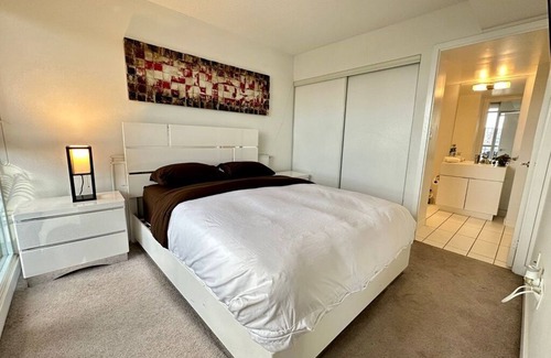 CityPlace Bed & Breakfast | Homey Master Bedroom