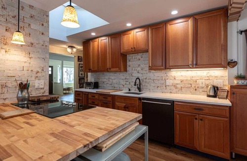Lafayette House | Homey Retreat in Historic Old Town Lafayette