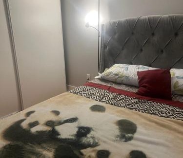 Brantford House | Homey Stay in Brantford
