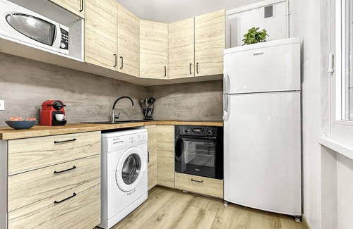 Ambilly Apartment | Homey Velvet - Near tram and Geneva/Free Netflix