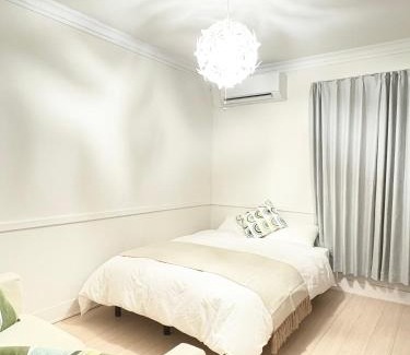 Chinatown Apartment | homey1F I 横浜中華街の中に位置する一戸建ての1階部分 I ダブルサイズ寝具3台最大6人 I 元町中華街駅徒歩3分