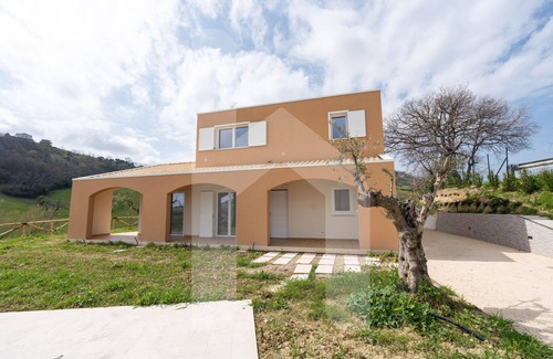 Atri Villa | Homiday - Villa Sofia