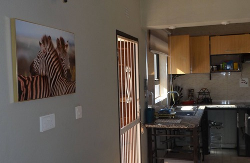 Chipata House | Homz Cottage - Mfuwe, Zambia on the gateway into the South Lunagwa National Park