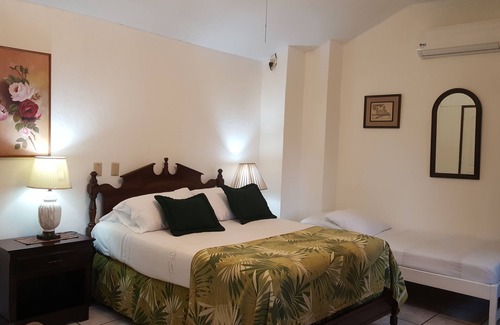 Sector Lago de Yojoa Cabin | Honduyate