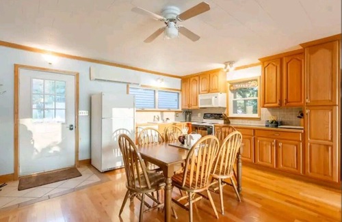 Honeoye Cottage | Honeoye Lake Margaritaville Way