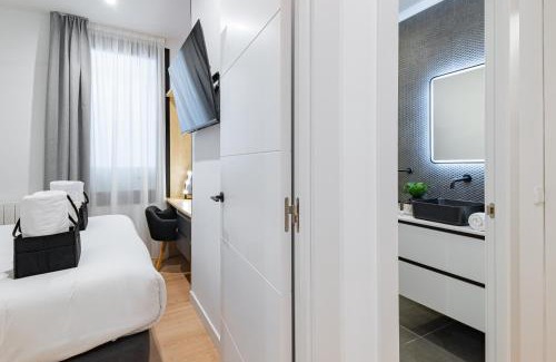 Embajadores Apartment | HONEY APARTMENT IN THE CENTER OF MADRID