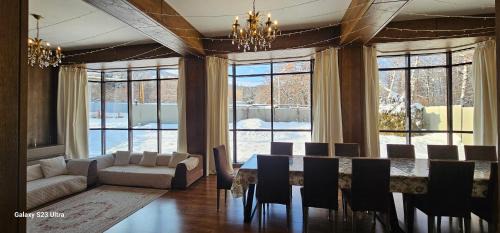 Medeu District Villa | Honey Apartments Almaty