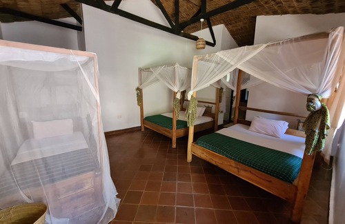 Moshi Cabin | Honey Badger Lodge