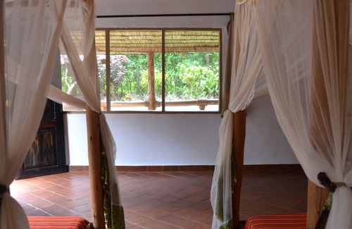 Moshi Cabin | Honey Badger Lodge