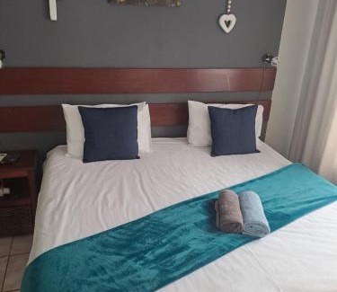 Rustenburg House | Honey Bee Guesthouse