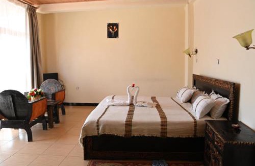 Lalibela House | Honey Guest House