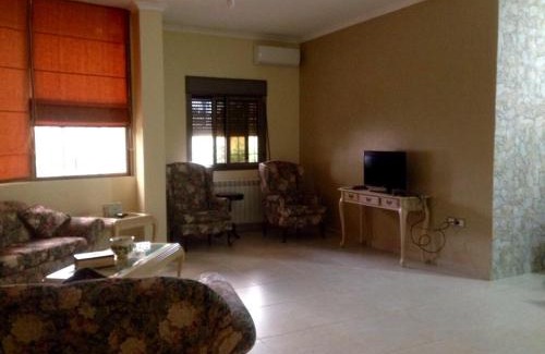 Jezzine House | Honey Guesthouse