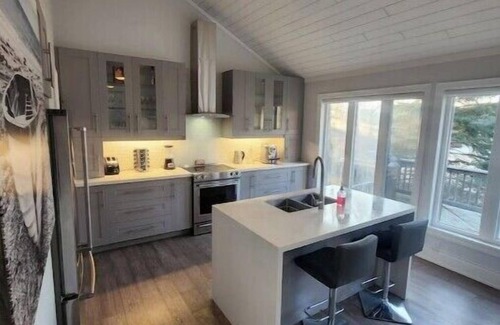 Honey Harbour Cottage | Honey Harbour Getaway