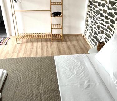 Permet House | Honey Hill Villa