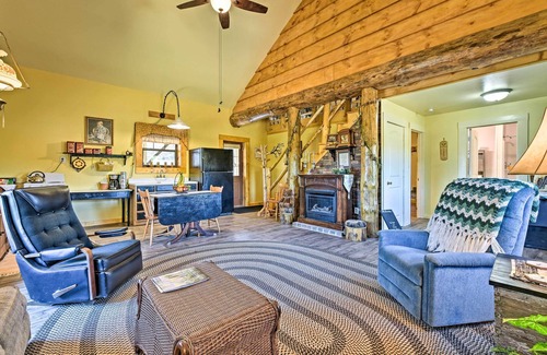 Nappanee Cabin | 'Honey House Cabin' - A Quiet Countryside Retreat!
