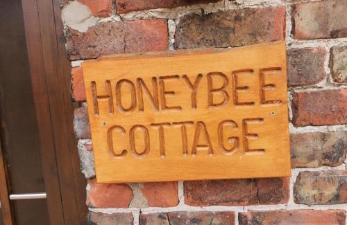 Winestead House | Honeybee Cottage