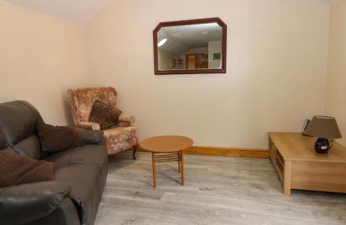 Winestead House | Honeybee Cottage