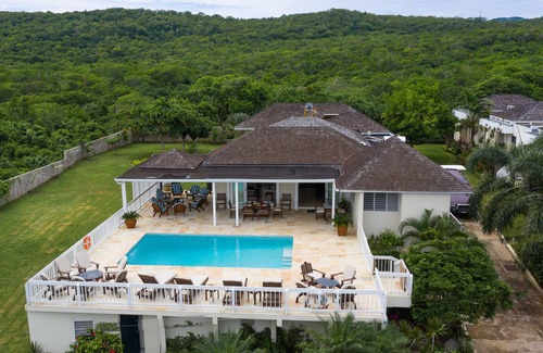 Silver Sands Villa | Honeycomb Villa, Silver Sands