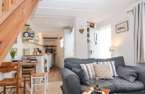 Appledore Cottage | Honeymoon Cottage