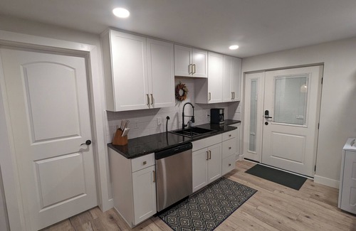 Cedar Hills Condo | Honeymoon Mountain Dream Retreat with Valley Views, Mountain Trails & Sauna