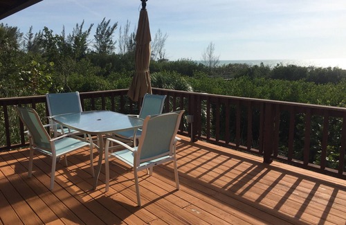Placida Cottage | Honeymoon or Anniversary getaway beachfront with bay dock!