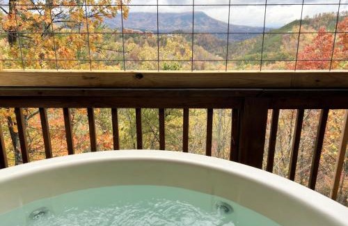 Pigeon Forge House | Honeymoon View #2